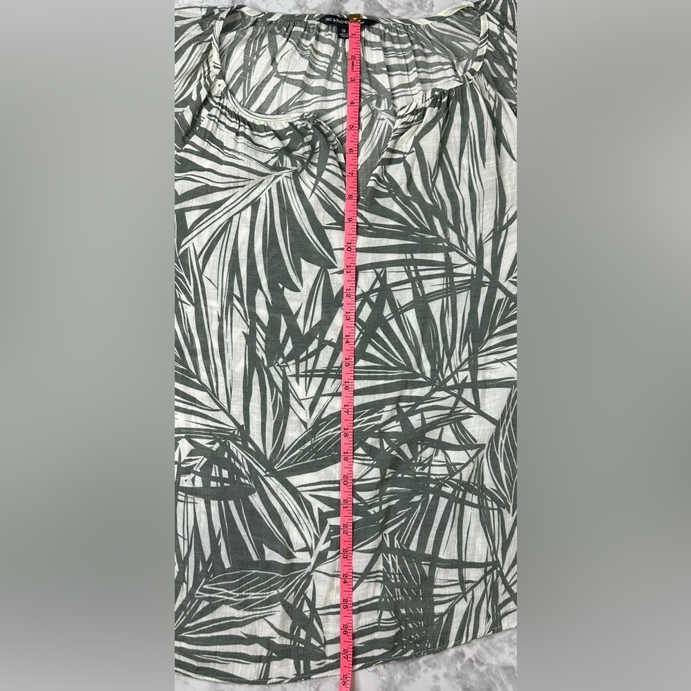 Zac and Rachel split neck blouse size 2x - Picture 5 of 8